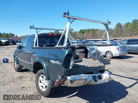 2000 Toyota Tundra Limited with VIN 5TBBT4815YS065867, listed as a IAAI auction lot 41995501 with 208,889 mi miles. Bid and sale history available at carsss.com. Image 3.