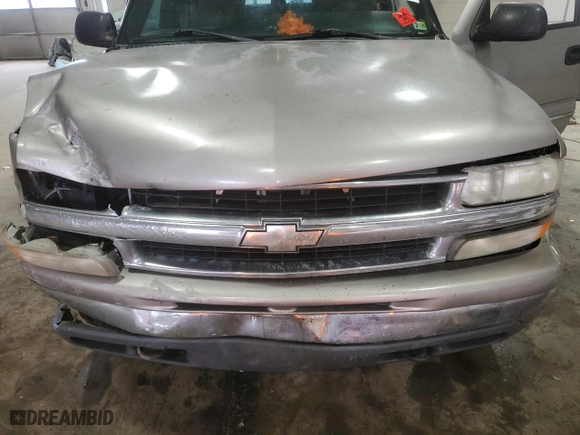 2000 Chevrolet New Tahoe LT with VIN 1GNEK13T3YJ210858, listed as a Copart auction lot 43458245 with 256,376 mi miles and Salvage Title. Bid and sale history available at carsss.com. Image 13.