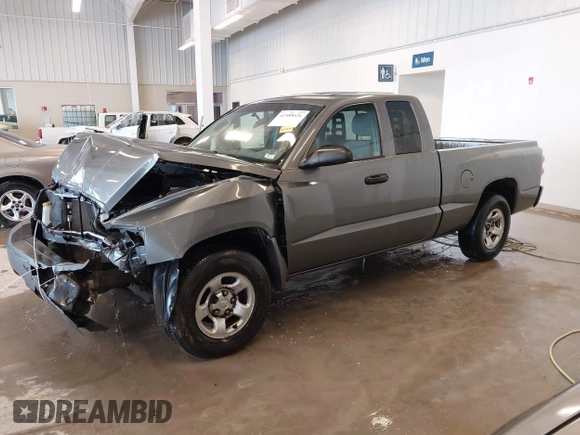2005 Dodge Dakota ST with VIN 1D7HE22KX5S108948, listed as a IAAI auction lot 41588626 with 149,594 mi miles and . Bid and sale history available at DreamBid. Image 20.
