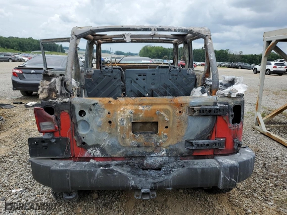 2018 Jeep Wrangler JK Unlimited Sport with VIN 1C4BJWDG5JL867846, listed as a Copart auction lot 60854834 with 0 mi miles and Non Repairable. Bid and sale history available at carsss.com. Image 6.