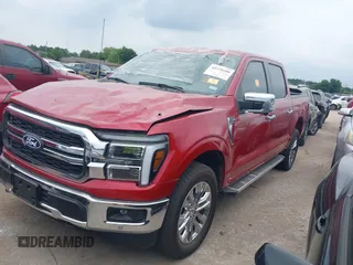 2025 Ford F-150 Lariat с VIN 1FTFW5L56SFA74360, выставлен на аукционе IAAI как лот 42378600 с пробегом 3 960 миль миль и . История ставок и продаж доступна на DreamBid. Изображение 2.