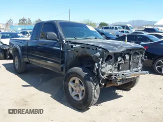 2002 Toyota Tacoma PreRunner z VIN 5TESN92N12Z899610, wystawiony jako IAAI lot #41841033 z przebiegiem 234 349 mil mil oraz . Historia ofert i sprzedaży dostępna na DreamBid. Obrazek 1.
