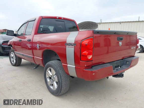 2007 Dodge 1500 SLT with VIN 1D7HU18P97S181800, listed as a IAAI auction lot 42135549 with 170,661 mi miles. Bid and sale history available at carsss.com. Image 3.