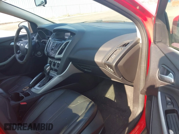 2013 Ford Focus SE z VIN 1FADP3F27DL252586, wystawiony jako IAAI lot #42496500 z przebiegiem 150 052 mil mil oraz . Historia ofert i sprzedaży dostępna na DreamBid. Obrazek 5.