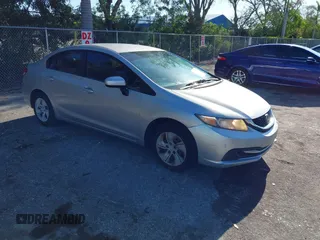 2014 Honda Civic LX z VIN 19XFB2F52EE041814, wystawiony jako IAAI lot #42267137 z przebiegiem Nie podano mil oraz . Historia ofert i sprzedaży dostępna na DreamBid. Obrazek 1.