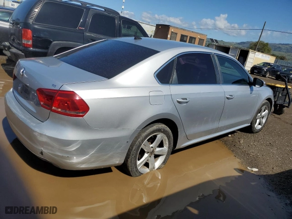 2012 Volkswagen Passat SE with VIN 1VWBP7A37CC096621, listed as a Copart auction lot 49468885 with 258,205 mi miles and Salvage Title. Bid and sale history available at carsss.com. Image 3.