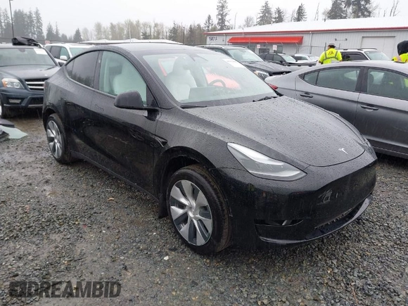 2024 Tesla Model Y Long Range z VIN 7SAYGDEE4RF014480, wystawiony jako IAAI lot #41979686 z przebiegiem 13 829 mil mil oraz . Historia ofert i sprzedaży dostępna na DreamBid. Obrazek 1.