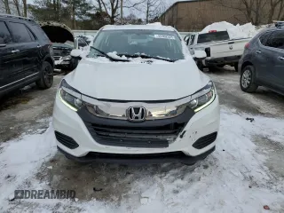 2021 Honda HR-V LX with VIN 3CZRU6H30MM708145, listed as a Copart auction lot 45362525 with 39,243 mi miles and Salvage Title. Bid and sale history available at carsss.com. Image 5.