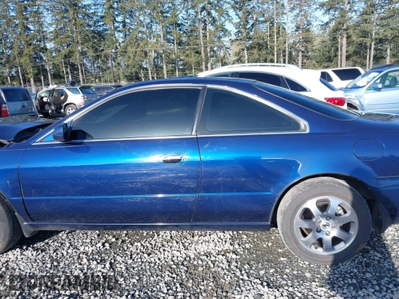 2002 Acura CL with VIN 19UYA42472A001930, listed as a IAAI auction lot 42008990 with 180,327 mi miles. Bid and sale history available at carsss.com. Image 13.