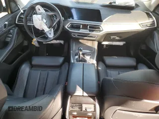 2021 BMW X7 xDrive40i z VIN 5UXCW2C04M9F03701, wystawiony jako Copart lot #52409985 z przebiegiem Nie podano mil oraz Szkody całkowita. Historia ofert i sprzedaży dostępna na DreamBid. Obrazek 8.