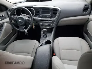 2014 Kia Optima LX z VIN 5XXGM4A72EG316575, wystawiony jako Copart lot #57855895 z przebiegiem 161 221 mil mil oraz Czysty tytuł • Clean title. Historia ofert i sprzedaży dostępna na DreamBid. Obrazek 8.