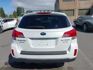 2014 Subaru Outback Limited с VIN 4S4BRBPC3E3303219, выставлен на аукционе IAAI как лот 42345476 с пробегом 97 876 миль миль и . История ставок и продаж доступна на DreamBid. Изображение 16.