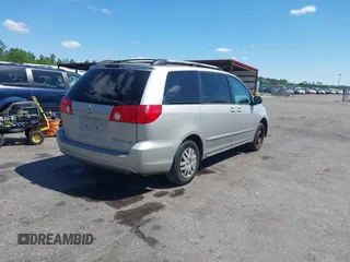 2007 Toyota Sienna CE with VIN 5TDZK23CX7S037146, listed as a IAAI auction lot 41916791 with 220,366 mi miles. Bid and sale history available at carsss.com. Image 4.