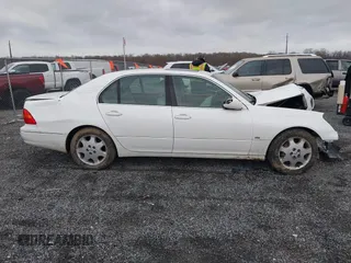 2001 Lexus LS 430 with VIN JTHBN30F610011083, listed as a IAAI auction lot 41914820 with 169,995 mi miles. Bid and sale history available at carsss.com. Image 13.