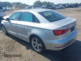 2015 Audi A3 Premium z VIN WAUACGFF3F1005743, wystawiony jako IAAI lot #42099630 z przebiegiem 195 575 mil mil oraz . Historia ofert i sprzedaży dostępna na DreamBid. Obrazek 3.