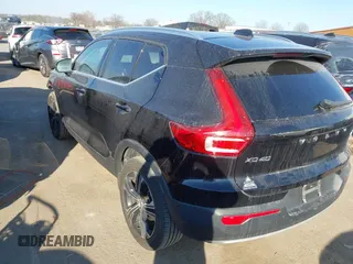 2021 Volvo XC40 Inscription с VIN YV4162UL6M2510721, выставлен на аукционе IAAI как лот 41646373 с пробегом 39 370 миль миль и . История ставок и продаж доступна на DreamBid. Изображение 3.