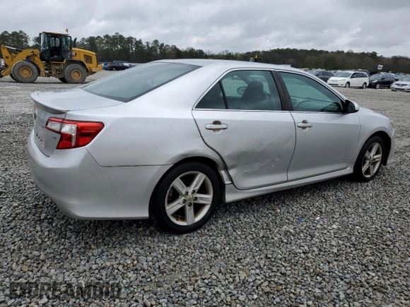 2014 Toyota Camry L with VIN 4T1BF1FK3EU322584, listed as a Copart auction lot 50175905 with 183,749 mi miles and Salvage Title. Bid and sale history available at DreamBid. Image 3.