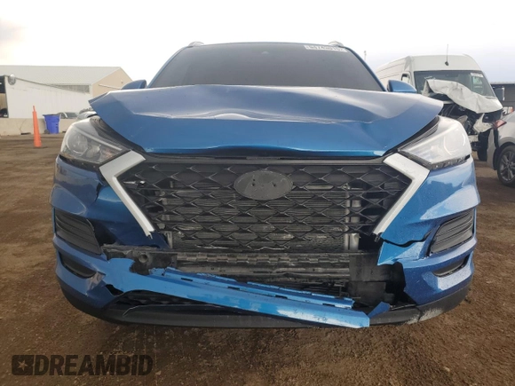 2020 Hyundai Tucson Value z VIN KM8J3CA41LU089701, wystawiony jako Copart lot #54743015 z przebiegiem 122 946 mil mil oraz Szkoda całkowita • Salvage title. Historia ofert i sprzedaży dostępna na DreamBid. Obrazek 5.
