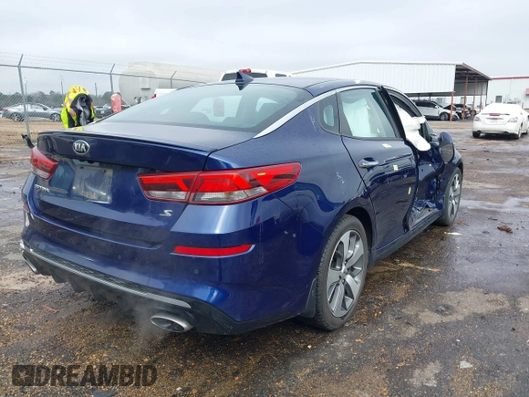 2019 Kia Optima LX with VIN 5XXGT4L37KG361486, listed as a IAAI auction lot 41601404 with 56,891 mi miles. Bid and sale history available at carsss.com. Image 4.