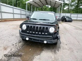 2017 Jeep Patriot Sport with VIN 1C4NJRBB1HD143808, listed as a Copart auction lot 58302235 with 136,123 mi miles and Salvage title. Bid and sale history available at DreamBid. Image 14.