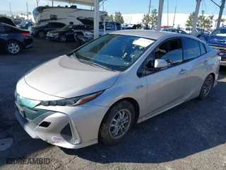 2018 Toyota Prius Prime Plus with VIN JTDKARFP1J3104690, listed as a IAAI auction lot 41620758 with NaN miles. Bid and sale history available at carsss.com. Image 17.