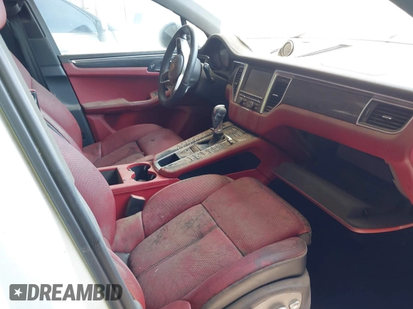 2015 Porsche Macan S with VIN WP1AB2A50FLB64939, listed as a IAAI auction lot 42260919 with 11 mi miles and . Bid and sale history available at DreamBid. Image 5.