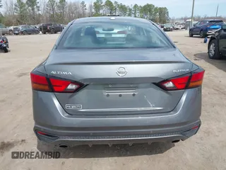 2019 Nissan Altima 2.5 Platinum with VIN 1N4BL4FV1KC104563, listed as a IAAI auction lot 41828774 with 44,006 mi miles. Bid and sale history available at carsss.com. Image 16.