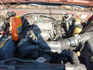 2002 Isuzu Rodeo S with VIN 4S2CK58W824301788, listed as a IAAI auction lot 41216681 with 171,615 mi miles and . Bid and sale history available at DreamBid. Image 10.