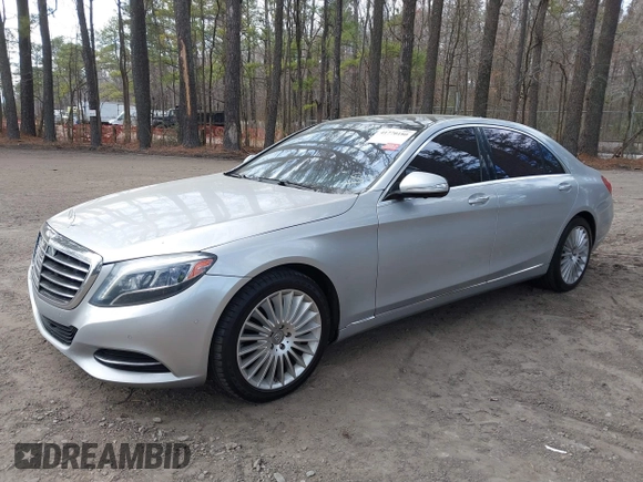2015 Mercedes-Benz S-Class S 550 with VIN WDDUG8CBXFA151686, listed as a IAAI auction lot 41770180 with 132,516 mi miles. Bid and sale history available at carsss.com. Image 18.