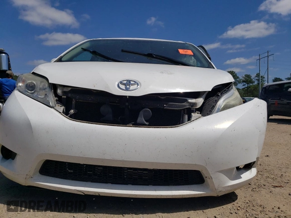 2016 Toyota Sienna LE AAS with VIN 5TDKK3DC9GS708215, listed as a Copart auction lot 52937065 with Not provided miles and Salvage title. Bid and sale history available at DreamBid. Image 5.