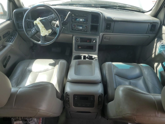 2005 Chevrolet Avalanche Z71 with VIN 3GNEK12Z75G101905, listed as a Copart auction lot 49740965 with 261,268 mi miles and Salvage Title. Bid and sale history available at carsss.com. Image 8.