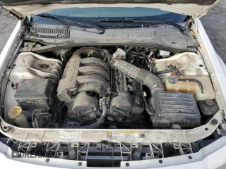 2008 Dodge Magnum z VIN 2D4FV47T18H147683, wystawiony jako Copart lot #70152484 z przebiegiem 142 894 mil mil oraz Czysty tytuł • Clean title. Historia ofert i sprzedaży dostępna na DreamBid. Obrazek 11.