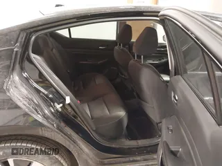 2019 Nissan Altima SV z VIN 1N4BL4DV3KC207079, wystawiony jako IAAI lot #41388598 z przebiegiem 145 576 mil mil oraz . Historia ofert i sprzedaży dostępna na DreamBid. Obrazek 8.