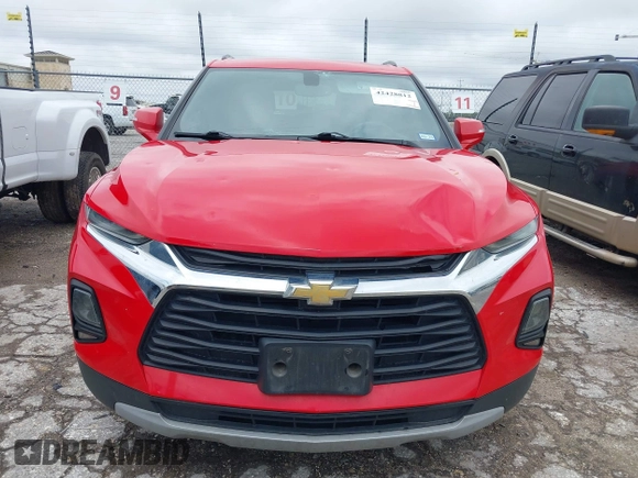 2019 Chevrolet Blazer with VIN 3GNKBCRSXKS696085, listed as a IAAI auction lot 42428812 with 140,062 mi miles and . Bid and sale history available at DreamBid. Image 6.