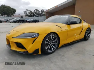 2021 Toyota Supra 3.0 z VIN WZ1DB0C09MW045272, wystawiony jako Copart lot #66185113 z przebiegiem 18 664 mil mil oraz . Historia ofert i sprzedaży dostępna na DreamBid. Obrazek 1.