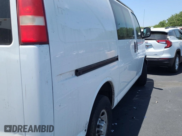 2013 Chevrolet Express Cargo with VIN 1GCWGFCA3D1147507, listed as a IAAI auction lot 42821437 with 234,091 mi miles and . Bid and sale history available at DreamBid. Image 17.