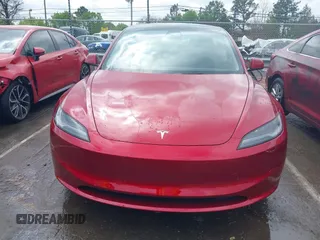 2025 Tesla Model 3 Long Range with VIN 5YJ3E1EB9SF928781, listed as a IAAI auction lot 41870681 with 261 mi miles and . Bid and sale history available at DreamBid. Image 13.