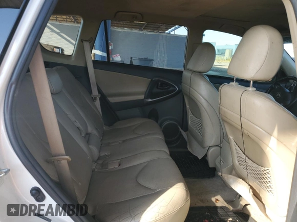 2011 Toyota RAV4 Limited z VIN 2T3YK4DV5BW012945, wystawiony jako Copart lot #84175294 z przebiegiem 217 581 mil mil oraz Szkoda całkowita • Salvage title. Historia ofert i sprzedaży dostępna na DreamBid. Obrazek 10.