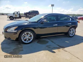 2014 Nissan Maxima SV z VIN 1N4AA5AP0EC438331, wystawiony jako Copart lot #56235655 z przebiegiem 159 741 mil mil oraz Szkody całkowita. Historia ofert i sprzedaży dostępna na DreamBid. Obrazek 1.