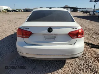 2015 Volkswagen Passat SEL Premium z VIN 1VWCV7A33FC046538, wystawiony jako Copart lot #57915835 z przebiegiem 155 443 mil mil oraz Szkoda całkowita • Salvage title. Historia ofert i sprzedaży dostępna na DreamBid. Obrazek 6.