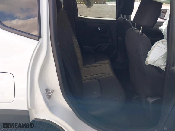 2019 Jeep Renegade Sport with VIN ZACNJBAB9KPK19872, listed as a IAAI auction lot 36614598 with 77,925 mi miles. Bid and sale history available at carsss.com. Image 8.