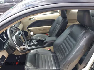 2007 Ford Mustang GT Deluxe with VIN 1ZVHT82H275346816, listed as a IAAI auction lot 42341547 with 89,870 mi miles and . Bid and sale history available at DreamBid. Image 5.