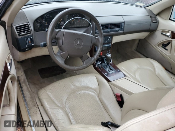 1996 Mercedes-Benz SL 500 z VIN WDBFA67FXTF133854, wystawiony jako Copart lot #48659595 z przebiegiem 117 804 mil mil oraz Szkoda całkowita • Salvage title. Historia ofert i sprzedaży dostępna na DreamBid. Obrazek 8.