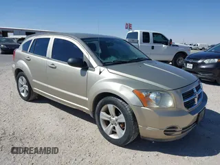 2010 Dodge Caliber SXT z VIN 1B3CB4HA7AD651097, wystawiony jako IAAI lot #41688919 z przebiegiem 203 382 mil mil oraz . Historia ofert i sprzedaży dostępna na DreamBid. Obrazek 1.