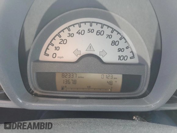 2009 Smart fortwo Pure z VIN WMEEJ31X49K219479, wystawiony jako Copart lot #52446625 z przebiegiem 82 337 mil mil oraz Szkody całkowita. Historia ofert i sprzedaży dostępna na DreamBid. Obrazek 9.