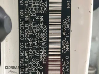 2017 Toyota Prius Two z VIN JTDKBRFU7H3055041, wystawiony jako Copart lot #49469455 z przebiegiem 113 762 mil mil oraz Szkoda całkowita • Salvage title. Historia ofert i sprzedaży dostępna na DreamBid. Obrazek 12.