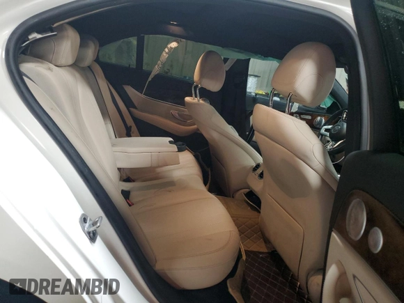 2020 Mercedes-Benz E 350 with VIN WDDZF8EB4LA747622, listed as a Copart auction lot 48091035 with 21,622 mi miles and Salvage Title. Bid and sale history available at DreamBid. Image 10.