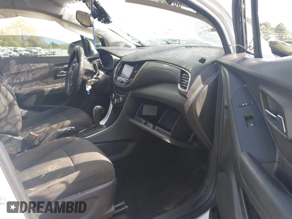 2020 Chevrolet Trax LT with VIN KL7CJLSB5LB315103, listed as a IAAI auction lot 41884353 with 87,095 mi miles and . Bid and sale history available at DreamBid. Image 5.