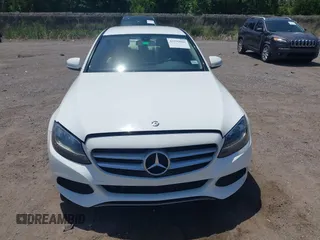 2015 Mercedes-Benz C 300 z VIN 55SWF4JB1FU075766, wystawiony jako IAAI lot #42299603 z przebiegiem 119 589 mil mil oraz . Historia ofert i sprzedaży dostępna na DreamBid. Obrazek 12.