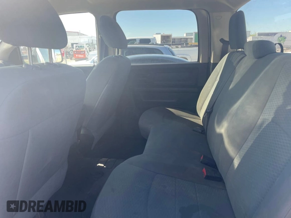 2015 Ram 2500 Tradesman z VIN 3C6TR5HT8FG553456, wystawiony jako Copart lot #56346855 z przebiegiem 257 481 mil mil oraz Czysty tytuł • Clean title. Historia ofert i sprzedaży dostępna na DreamBid. Obrazek 6.